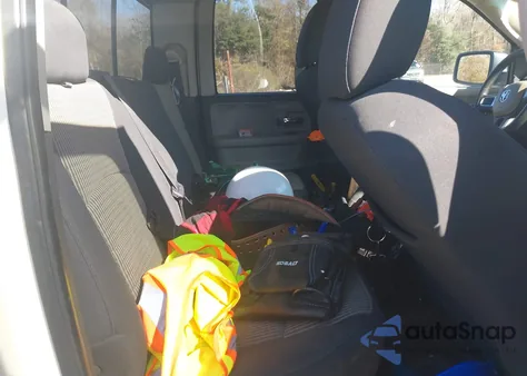 2010 Dodge Ram 1500 Slt/Sport/Trx z USA, uszkodzony, nr VIN 1D7RB1GT8AS226323